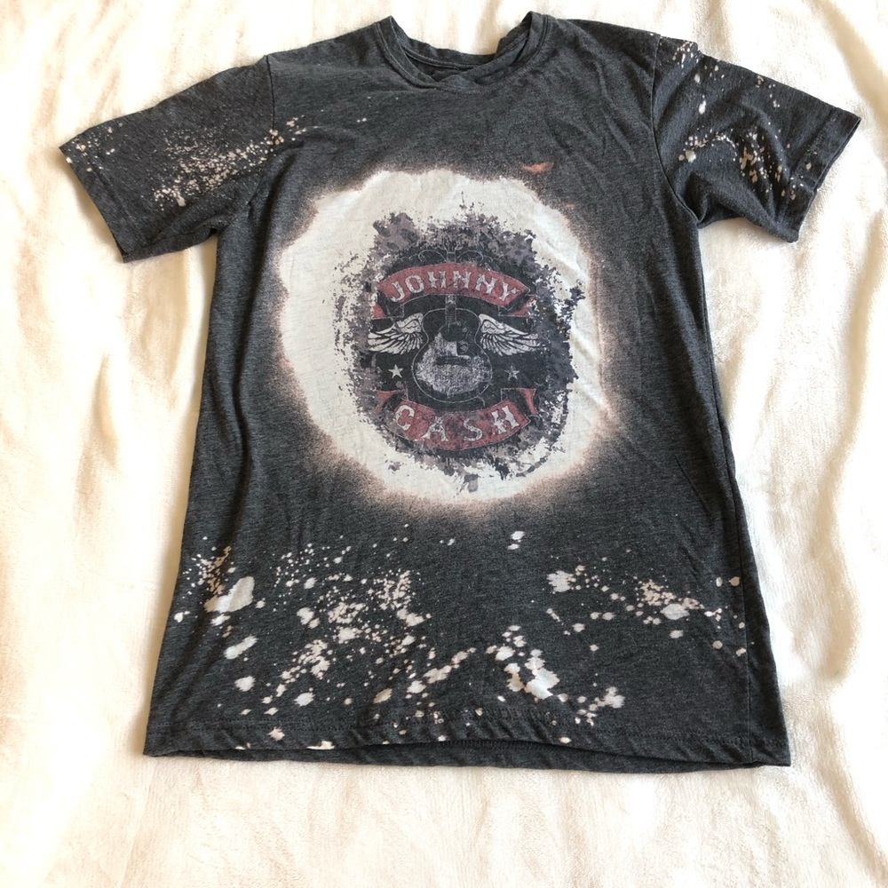 Like new womens Johnny Cash soft t shirt. Size small